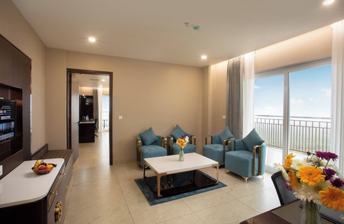 Vagamon Hotel | Le Crown Hotel