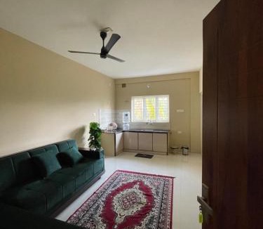 East Nada Apartment | Le Divine C3 Premium 1bhk Apartment 100meters from Guruwayur temple