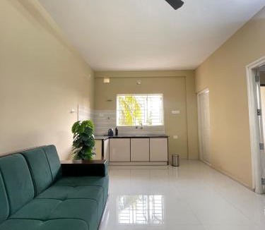 East Nada Apartment | Le Divine C3 Premium 1bhk Apartment 100meters from Guruwayur temple