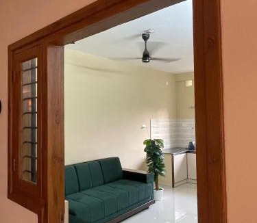 East Nada Apartment | Le Divine C3 Premium 1bhk Apartment 100meters from Guruwayur temple