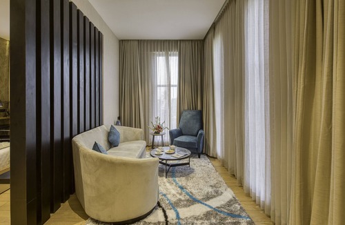 JP Nagar Hotel | Le Foliage by TGI