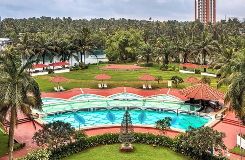 Maradu Hotel | Le Meridien Kochi