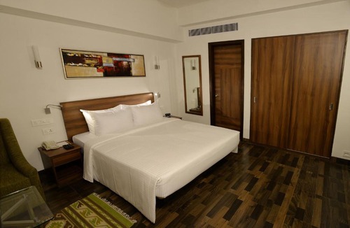 Coimbatore Hotel | Lemon Tree Hotel Coimbatore