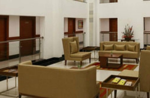 Manapakkam Hotel | Lemon Tree Hotel Shimona