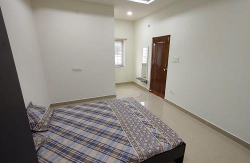 Shamshabad Villa | LEO's DEN 13 Guests AC 3BHK 9 mins to RGIA