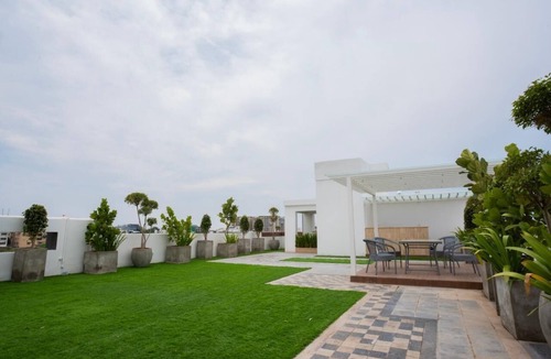 Banjara Hills Apartment | Let Home