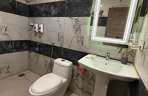 Kalyan Nagar Hotel | LG Signature Suites Kalyan Nagar