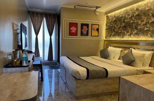 Kalyan Nagar Hotel | LG Signature Suites kalyannagar