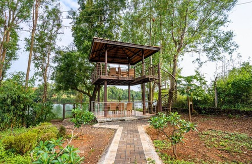 Khodala Villa | Lily Villa, Igatpuri by Ebony Stays | Cosy 6 BHK with Mountain Views