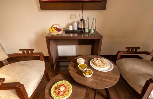 Kailash Colony Bed & Breakfast | Lime Boutique B&B GK-1 at Kailash Colony Metro , Greater Kailash near Eros Hotel Nehru Place