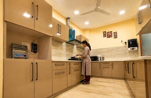 DLF Phase 5 Apartment | Lime Tree 3BHK Serviced Apartments DLF Phase -5 Gurgoan