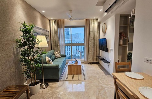 Hiranandani Gardens Apartment | Lite Stays - Powai