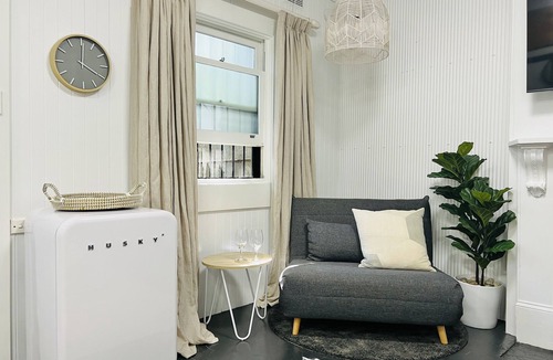 Surry Hills Apartment | Live like a local in the heart of Surry Hills
