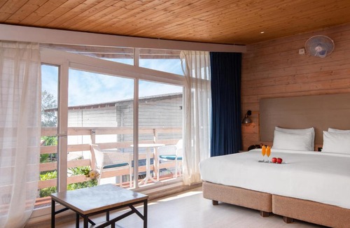 Morjim Hotel | Living Room Beach Resort