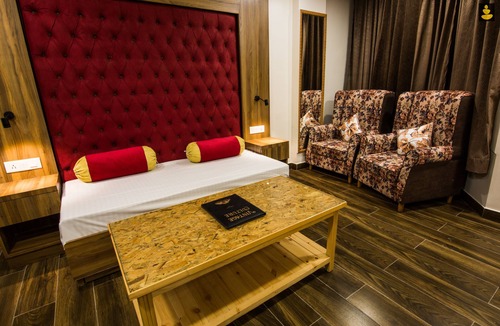 Chail Resort | LivingStone Mountain retreat Chail Premium Plus Room