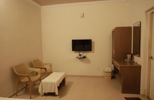 Fern Hill Hotel | LMS Palve Sugavasam