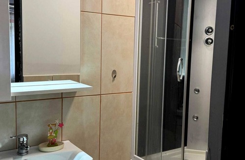 Selimbar Hotel | Located in the heart of Transilvania, Dracula's county