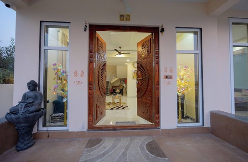 Devghar Villa | Lonavala -4BHK Luxurious & Spacious - Big Pool-Picnic & Getaway – Megastar Villa