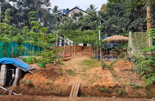 Krishnagiri Hotel | Loquat Inn Homestay