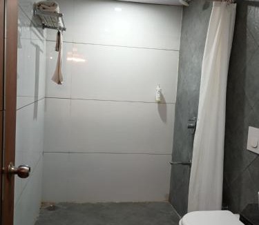 Jamnagar Hotel | Lords Inn Jamnagar -Motikhavdi