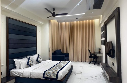 Kodinar Hotel | Lords Swastik Studio Kodinar