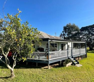 Brookfield House | Loretta- a rustic country cottage
