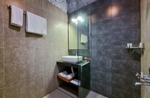 Murud-Harnai Hotel | Lotus an Eco Beach Resort Dapoli Murud