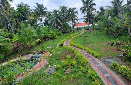 Andhakaranazhy House | LOTUS LAKE RETREAT - ROMANTIC HOME STAY IN BACKWATERS