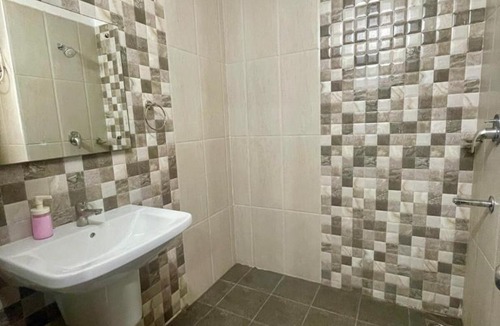 Serilingampally Apartment | Lovely 3bhk near Gachibowli