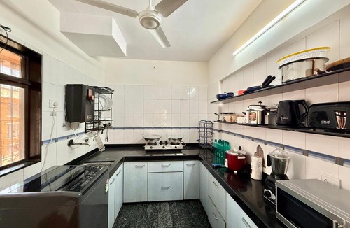 Juhu Apartment | Lovely 3BHK Serviced Apt near ISKCON Temple, Juhu Mumbai