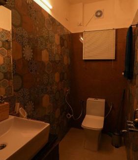 5th Block Bed & Breakfast | Luho White House