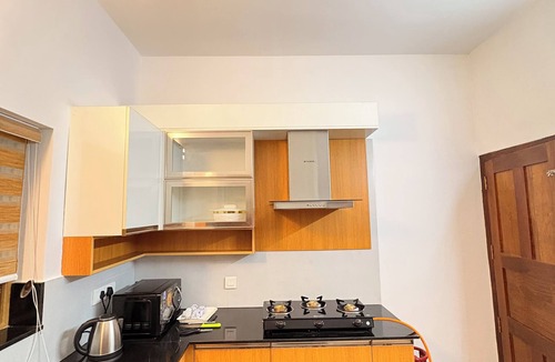 Edapalli Apartment | Lulu Mall Side Modern 2 BR Ideal for Long & Short Stay