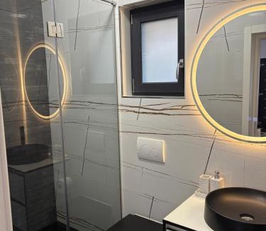 Zalau House | Luminia Gold Bradet