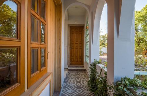 Bedla Villa | Lumira Queensbury Villa