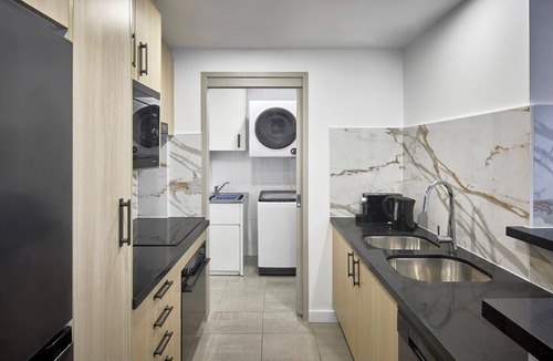 Sydney Central Business District Apartment | Luxe 2 Bedroom Suite at Sydney CBD