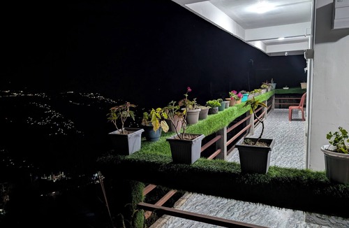 Lebong and Mineral Spring Tea Garden Hotel | LuxeHaven Homestay-a Peaceful Escape