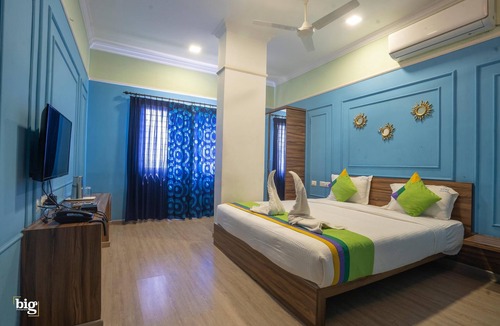 KK Nagar Apartment | Luxurious 3 bed room service apartment