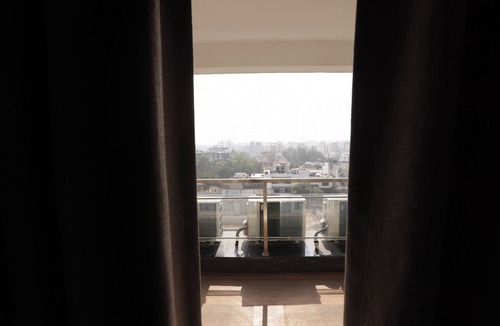 Jaipur Apartment | Luxurious 3BHK Apartment with Balcony, City View & Modern Amenities