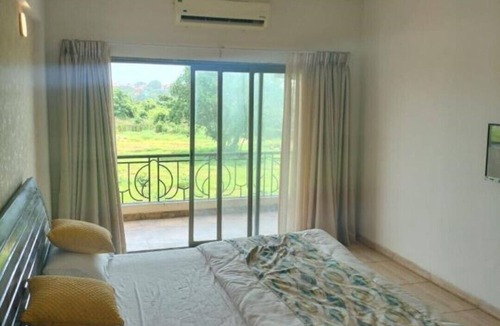 Bambolim Apartment | Luxurious 4BHK Flat & Apartment with King Size Bed near Bambolim Beach Goa