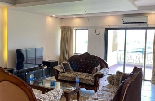 Bambolim Apartment | Luxurious 4BHK Flat & Apartment with King Size Bed near Bambolim Beach Goa