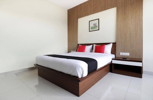Bengaluru Hotel | Luxurious property Stay/Bangalore Bull Temple