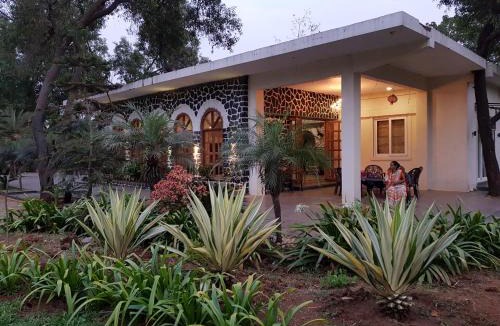 Lonavala Villa | Luxurious Vintage Villa