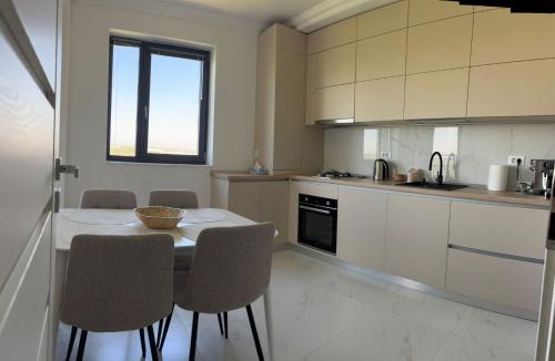 Constanta Apartment | Luxury 2 rooms apt in Tomis Plus - Constanta