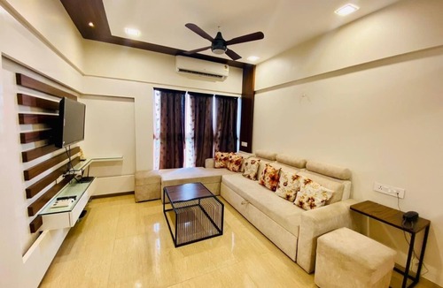 Kadadhe Apartment | Luxury 22nd-Floor Studio with Golf, River & Skyline Views in Pune