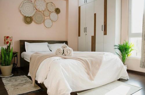 Nanakram Guda Apartment | Luxury 2BHK Skyline View Financial District