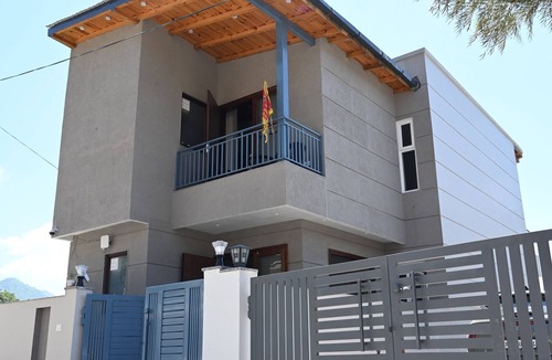 Bhimtal Villa | Luxury 3-bedroom villa with private balcony, washroom in Bhimtal