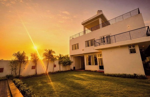 Jaipur Villa | Luxury 3-Bedroom Villa with Private Pool & Garden for a relaxing getaway, Jaipur