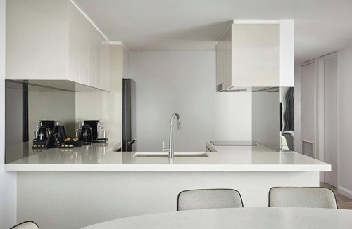 Sydney Central Business District Apartment | Luxury 3 BR Penthouse Suite at Liverpool Sydney CBD