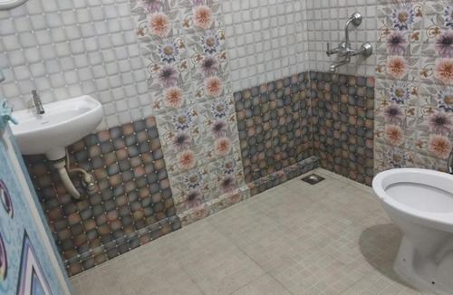 Kazhakuttam Apartment | luxury 4 bhk apartment for party and Family with Big indoor parking