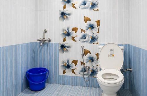 Kazhakuttam Apartment | luxury 4 bhk apartment for party and Family with Big indoor parking